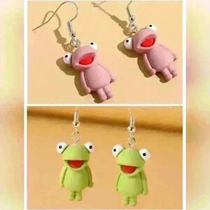 Kids jewelry Frog Earrings 2 Pairs of Green/Pink Frog Earrings Bundle